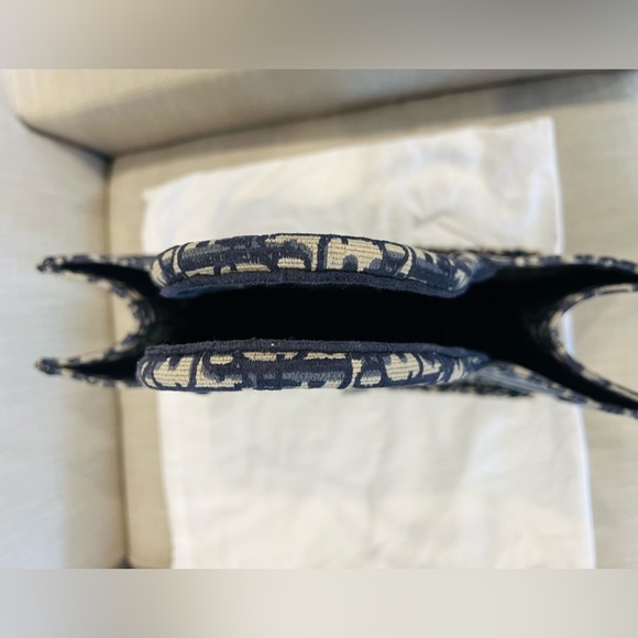 Dior Large Book Tote - Picture 9 of 14